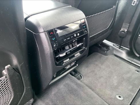 Used 2022 Jeep Grand Cherokee Overland w/ Adv Protech Group III image 28