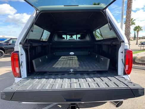 Used 2020 GMC Sierra 2500 Denali w/ Denali Ultimate Package AWD/4WD image 11