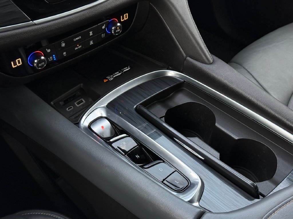 Used 2022 Buick Enclave Premium FWD image 17