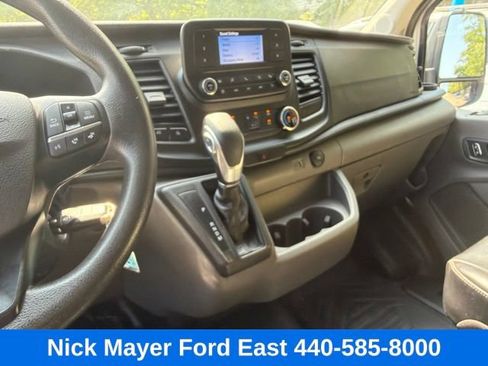 Used 2025 Ford Transit 250 148 Medium Roof RWD image 28