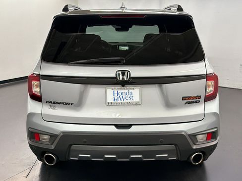 Certified 2024 Honda Passport TrailSport image 10