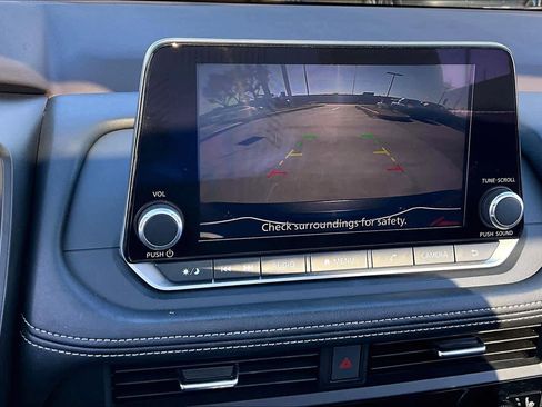 Certified 2023 Nissan Rogue SV w/ SV Premium B Package image 25