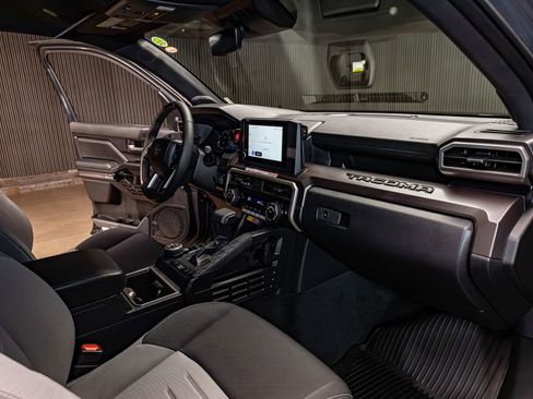 Used 2024 Toyota Tacoma TRD Off-Road w/ TRD Off Road Upgrade Package AWD/4WD image 13