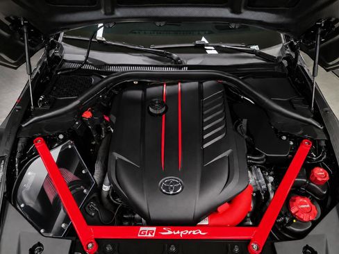 Used 2020 Toyota Supra Launch Edition w/ Driver Assist Package RWD image 2
