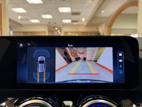 Certified 2025 Mercedes-Benz GLA 250 image 12