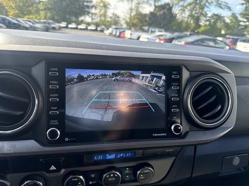 Used 2023 Toyota Tacoma TRD Off-Road image 24