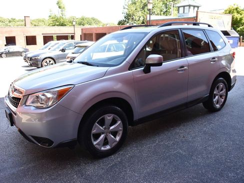 Used 2016 Subaru Forester 2.5i Premium w/ All-Weather Package AWD/4WD image 7