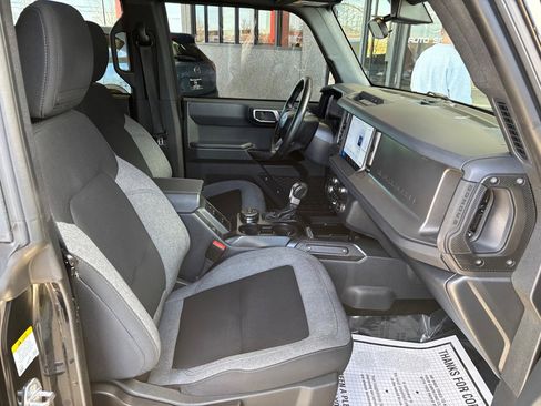 Used 2025 Ford Bronco Big Bend image 26
