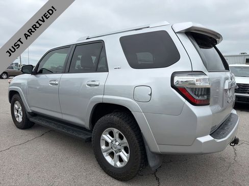 Used 2016 Toyota 4Runner SR5 Premium AWD/4WD image 7