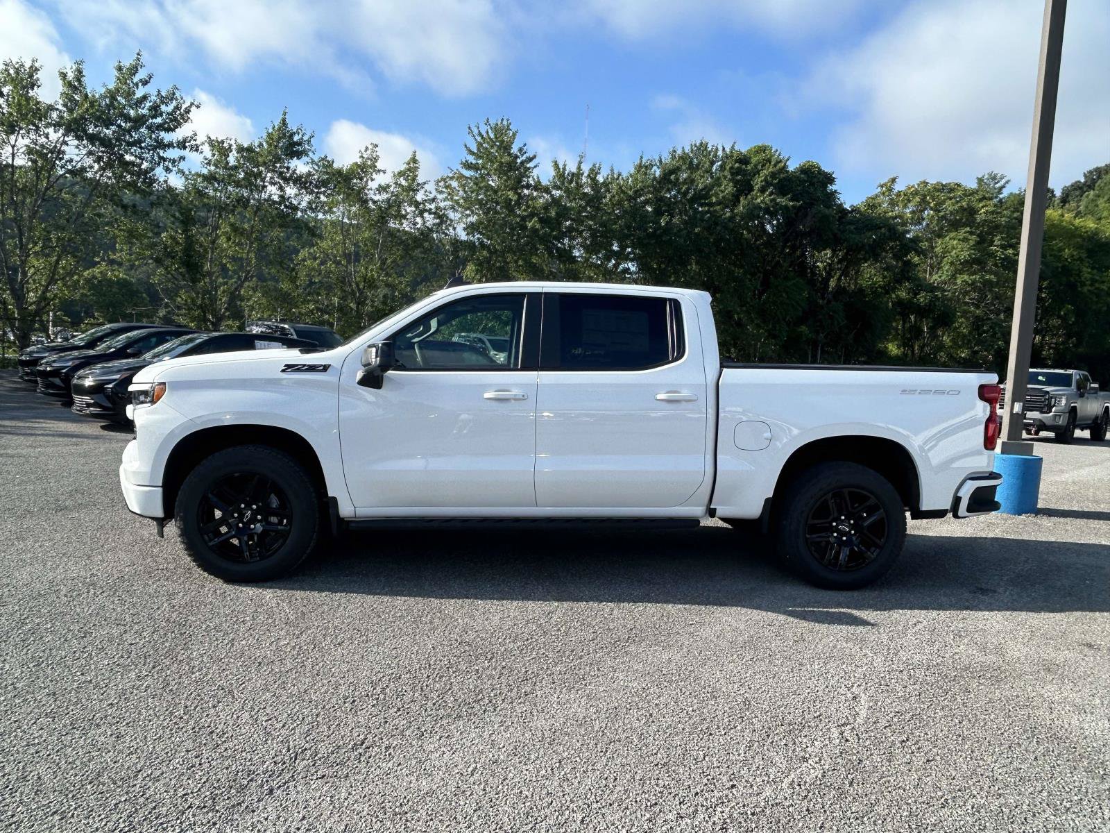 New 2026 Chevrolet Silverado 1500 RST w/ RST All Star Premium Package AWD/4WD image 4