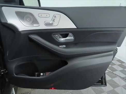 New 2026 Mercedes-Benz GLS 450 4MATIC image 28