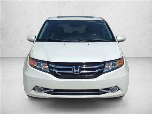 Used 2016 Honda Odyssey Touring Elite image 2