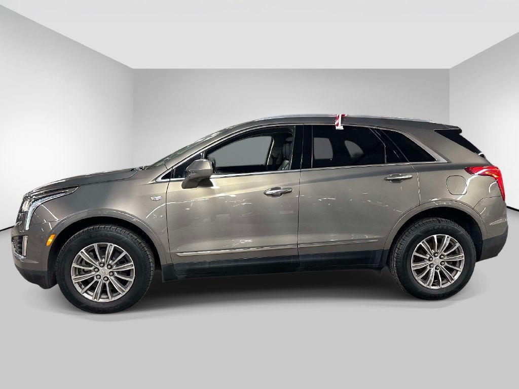 Used 2019 Cadillac XT5 Luxury FWD image 2