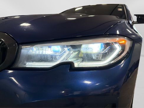 Used 2020 BMW 330i xDrive Sedan w/ Executive Package AWD/4WD image 13