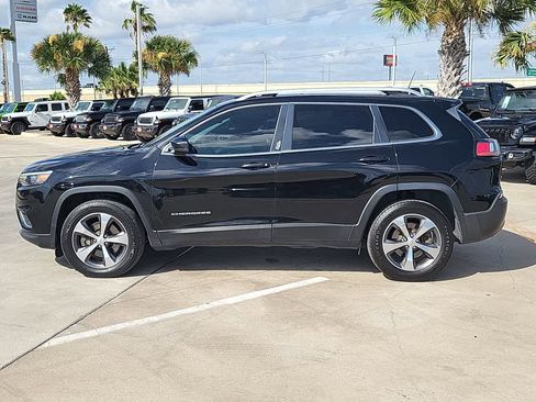 Used 2019 Jeep Cherokee Limited AWD/4WD image 11