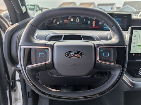 New 2025 Ford Expedition Platinum w/ Stealth Performance Package image 29