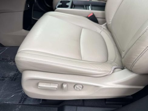 Used 2024 Honda Odyssey EX-L image 29