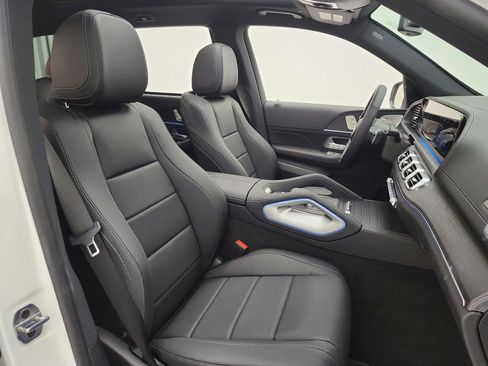 Used 2026 Mercedes-Benz GLS 450 4MATIC image 25