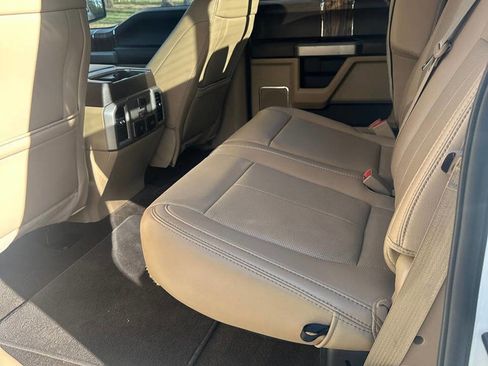 Used 2020 Ford F150 Lariat w/ Equipment Group 502A Luxury AWD/4WD image 17