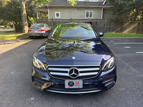 Used 2017 Mercedes-Benz E 300 4MATIC image 8