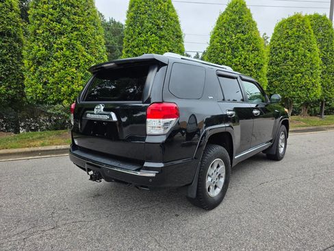 Used 2012 Toyota 4Runner SR5 w/ Convenience Pkg image 5