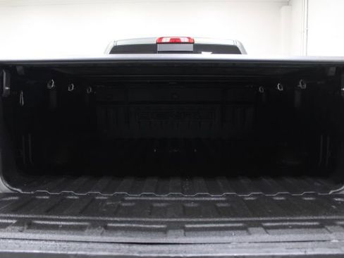 Used 2017 GMC Sierra 2500 Denali w/ Duramax Plus Package AWD/4WD image 13
