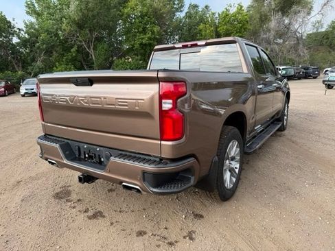 Used 2019 Chevrolet Silverado 1500 High Country w/ Technology Package AWD/4WD image 6