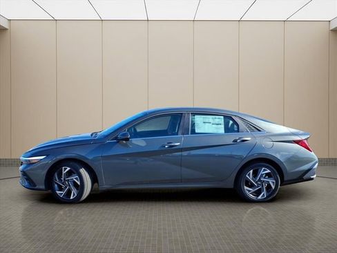 New 2026 Hyundai Elantra Limited w/ Cargo Package image 5