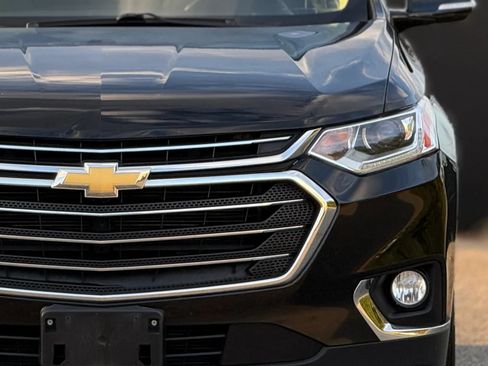 Used 2018 Chevrolet Traverse LT AWD/4WD image 12