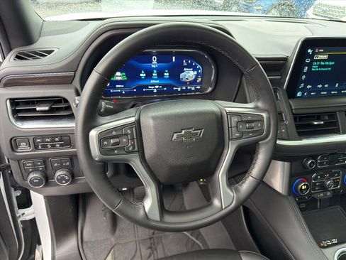 Used 2024 Chevrolet Tahoe Z71 w/ Luxury Package image 14
