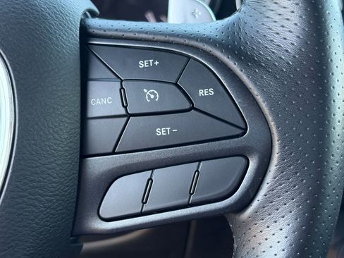 Used 2025 Dodge Durango GT AWD/4WD image 24