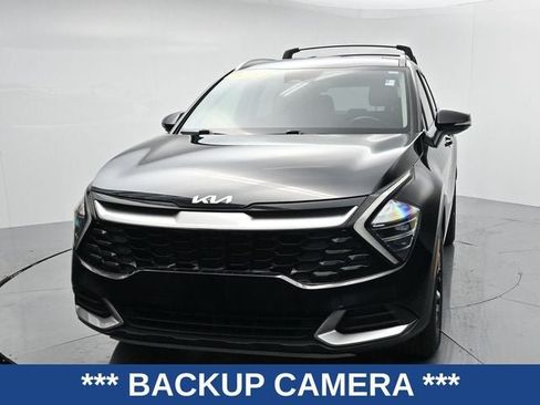 Used 2024 Kia Sportage EX AWD/4WD image 3