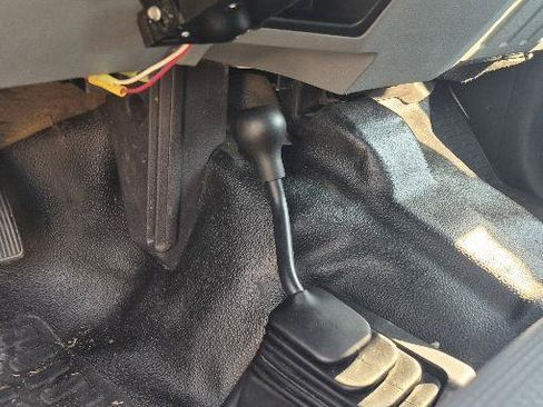 Used 2015 Ford F550 4x4 Crew Cab Super Duty image 10