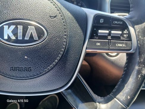 Used 2020 Kia Sorento S FWD image 29