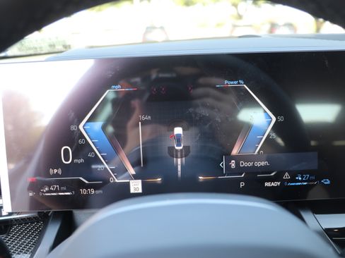 New 2026 BMW 550e xDrive image 20