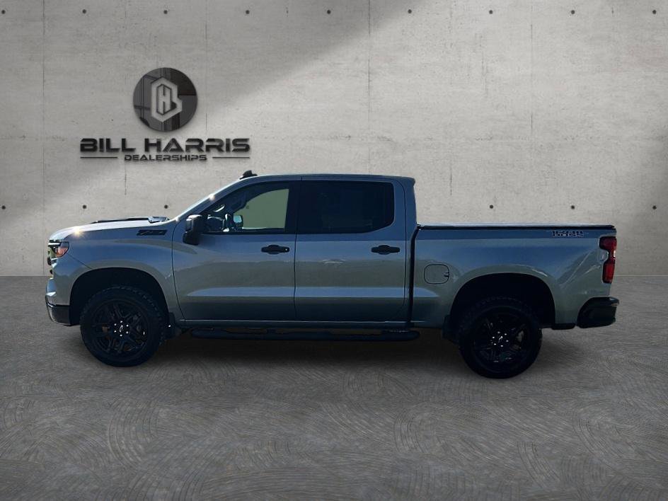 Used 2025 Chevrolet Silverado 1500 Custom Trail Boss w/ LPO, Dark Essentials Package AWD/4WD image 16