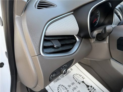 Used 2018 Chevrolet Malibu LS image 31