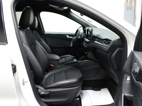 New 2025 Ford Escape ST-Line w/ Equipment Group 301A image 16