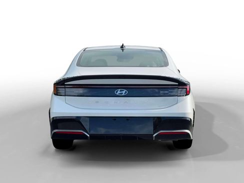 New 2026 Hyundai Sonata SEL image 6