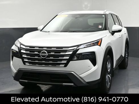 Certified 2025 Nissan Rogue SL AWD/4WD image 3