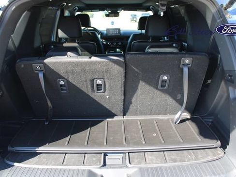 Used 2025 Honda Pilot TrailSport image 10