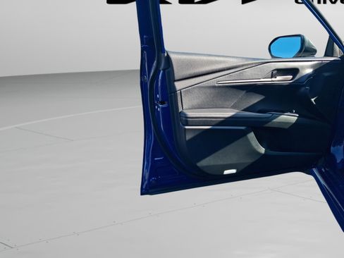 Used 2025 Toyota Camry XSE w/ Premium Plus Package image 25