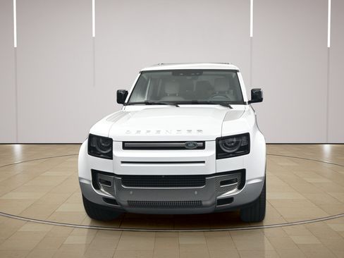 Used 2023 Land Rover Defender 130 First Edition AWD/4WD image 26