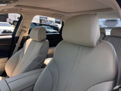 Used 2022 Genesis G80 2.5T w/ Prestige Package RWD image 13