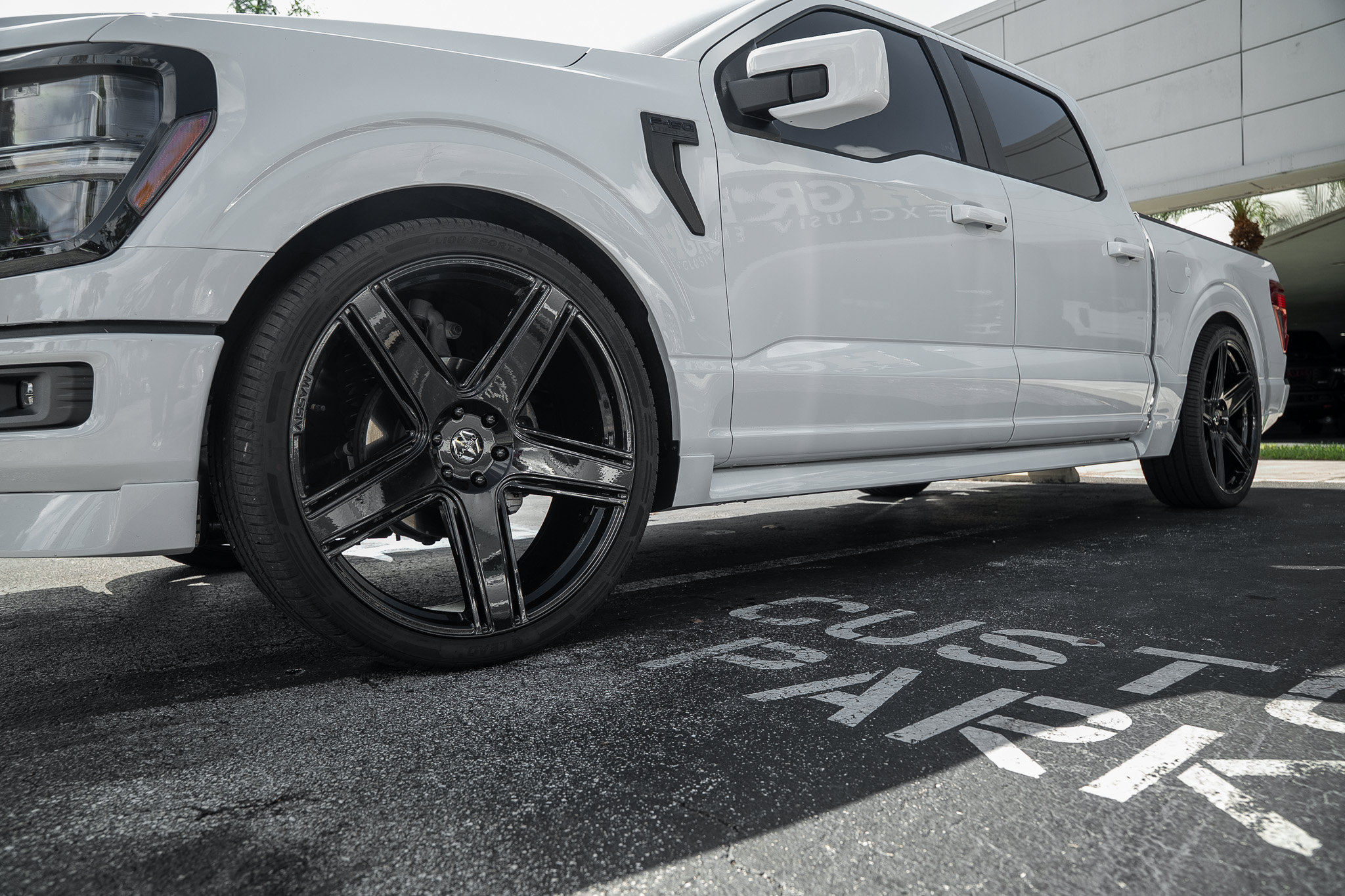 Used 2026 Ford F150 STX w/ F-150 LOBO Package AWD/4WD image 16