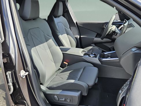 New 2025 BMW X3 xDrive30i w/ Convenience Package image 15