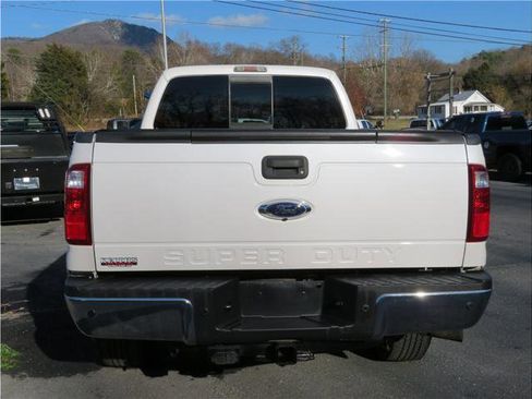 Used 2014 Ford F350 Lariat w/ Lariat Ultimate Package image 18