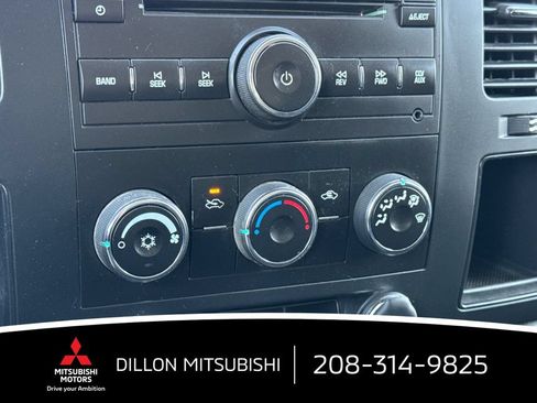 Used 2014 Chevrolet Silverado 2500 W/T AWD/4WD image 18