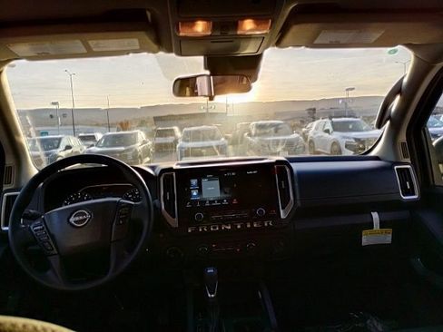 New 2026 Nissan Frontier SV w/ Tow Package AWD/4WD image 11