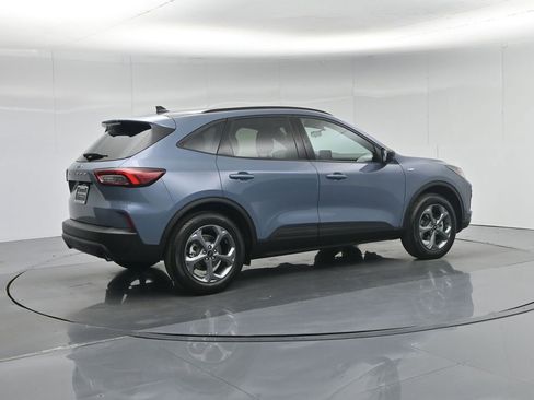 Used 2025 Ford Escape ST-Line image 32